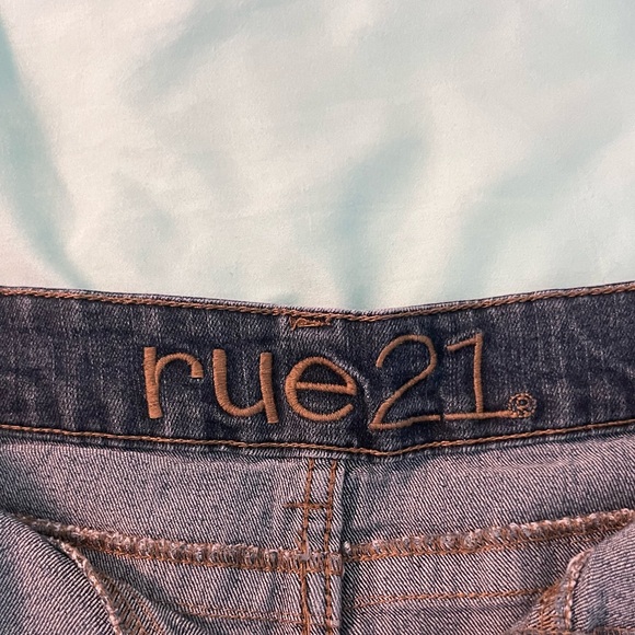 Button up jeans shorts - Picture 2 of 3